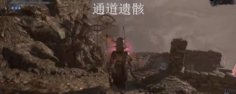 美女自信展示无遮挡美胸，魅力四溢展现自信风采